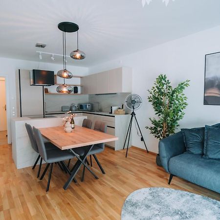 Apartment Kus Velden Velden am Worthersee Bagian luar foto